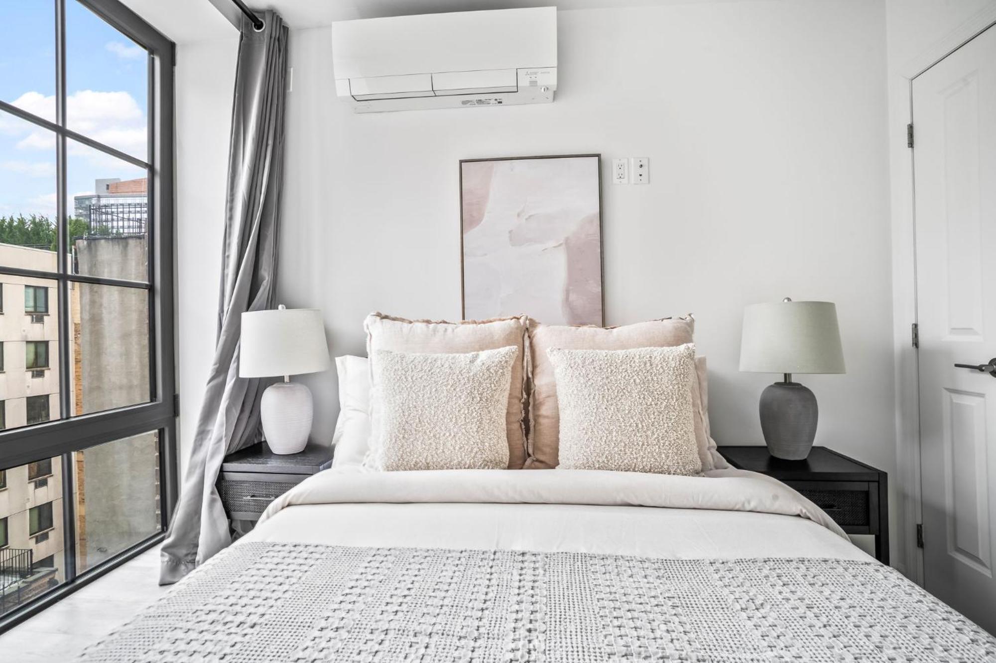 Modern 2-Br With Southern Views New York Bagian luar foto
